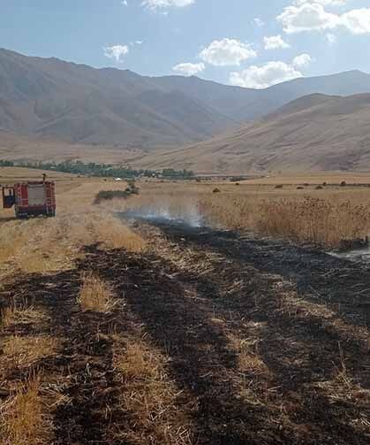 Van'da örtü üstü yangını