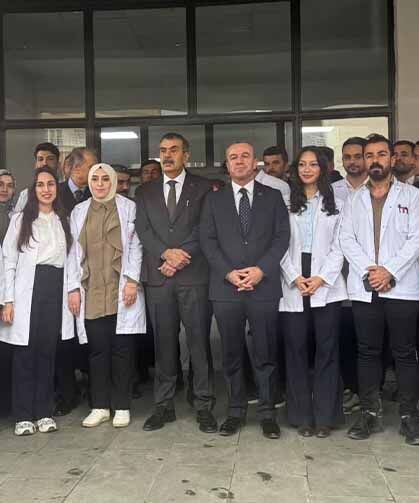 Bakan Tekin: "Sınıf ve öğretmen sayısını 3 katına çıkardık"