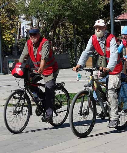 Çocuklar için pedal çeviren Minab Kervanı Van'a ulaştı