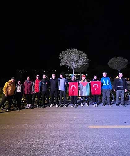 Van Gölü Aktivistleri Gazze için pedal çevirdi