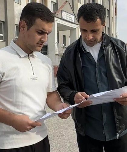 Baba-oğul aynı okulda KPSS'ye girdi