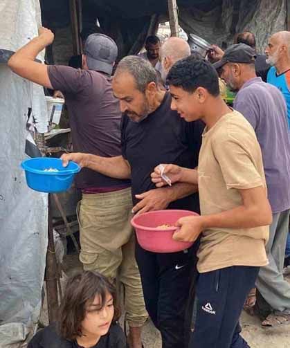 Yüksekova’da düzenlenen hayır çarşısı geliri ihtiyaç sahiplerine ulaştırıldı