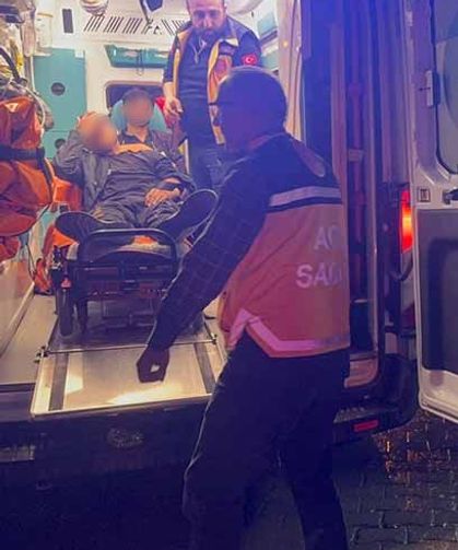 Düzensiz göçmenleri taşıyan minibüs dereye uçtu: 20 yaralı