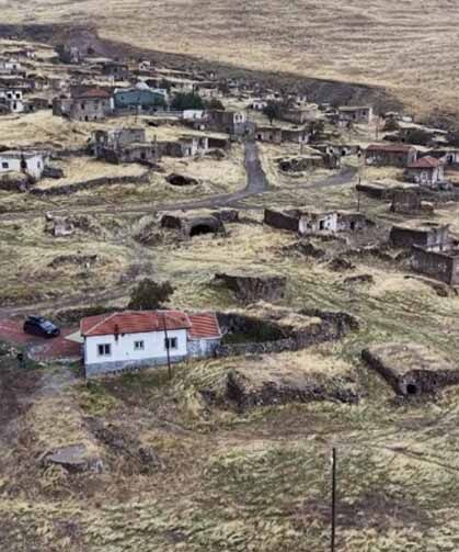 Köyde 11 yıldır tek başına yaşıyor