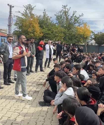 Yüksekova’da nefes kesen yangın tatbikatı