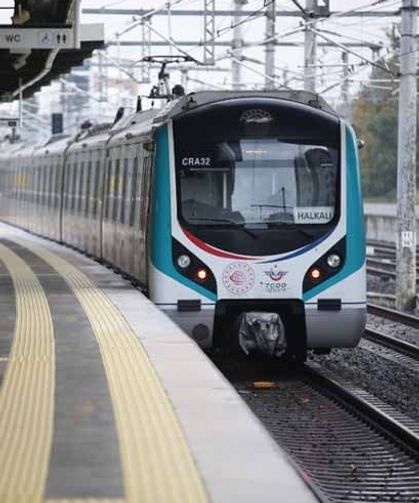 Bakan Uraloğlu: Marmaray 13 yılda 1,6 milyar yolcu taşıdı