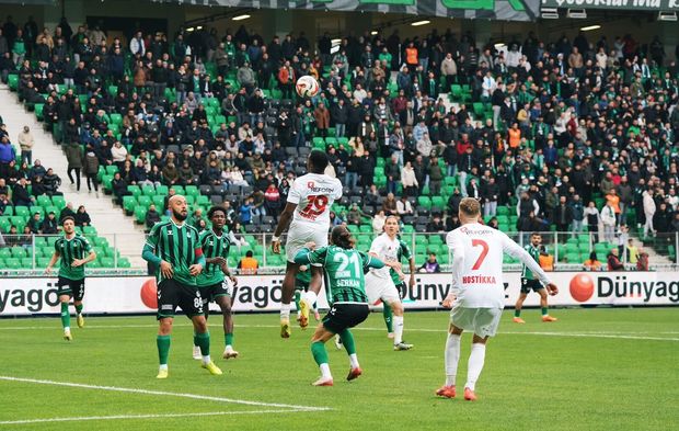 Sakaryaspor - Vanspor maçından kareler