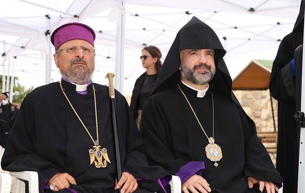 Tarihi Akdamar Kilisesi'nde 14'üncü ayin başladı