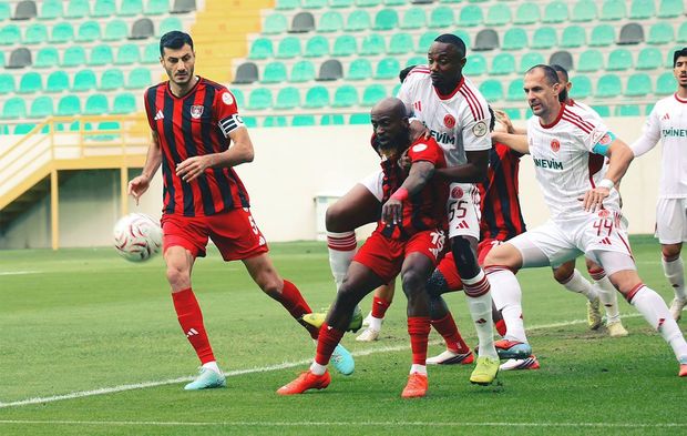 Van Spor FK - Ümraniyespor maçı fotoları