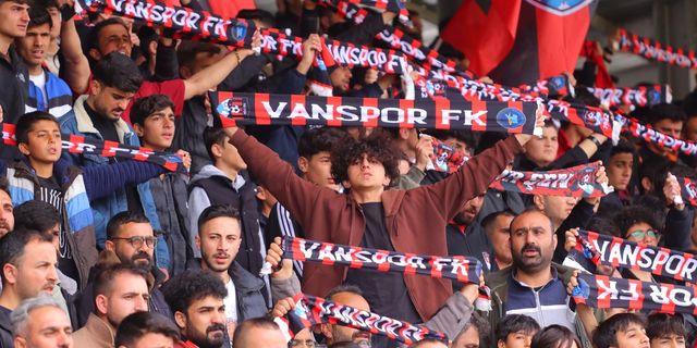 Vanspor Karacabey maçı fotoğrafları