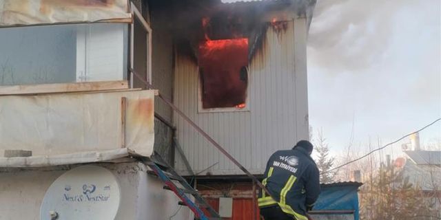 Van’da konteyner yangını