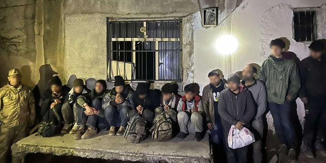 Van'da 'Şok' Ev Baskını: 2 Tutuklama!
