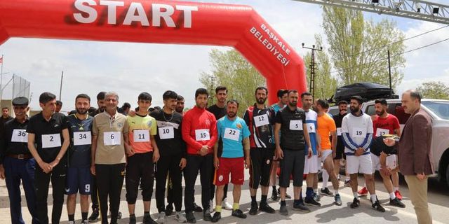 Başkale'de geleneksel halk koşusu yapıldı
