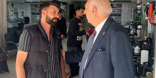 İrfan Kartal kapı kapı dolaşıp Erdoğan'a oy istiyor