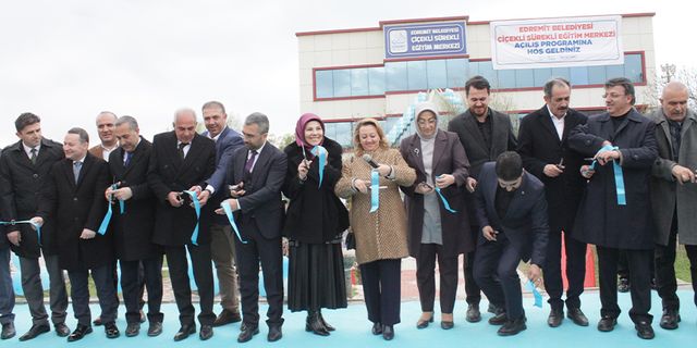 Edremit’te iki açılış birden
