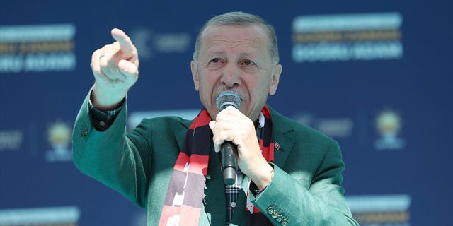 Erdoğan Van mitinginde halka seslendi: Van, gıpta ile takip edilen bir şehir oldu