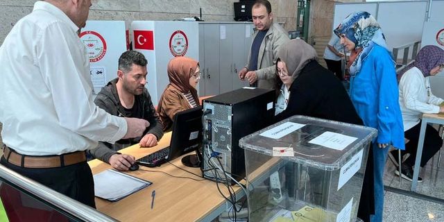 Seçimin ikinci turu için yurt dışında oy kullanma işlemi başladı