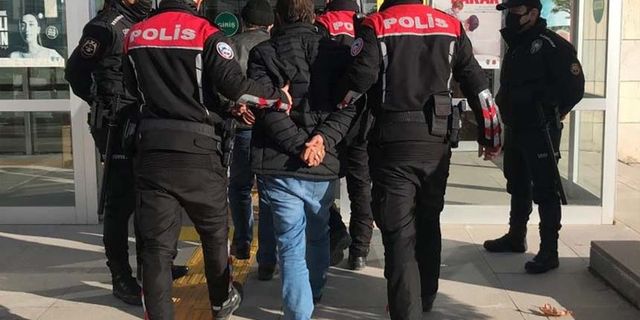 Van'da aranan 30 kişi yakalandı