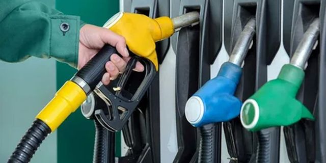 Sürücüler dikkat! Motorine gelen zam pompaya yansıdı: İşte güncel fiyatlar...