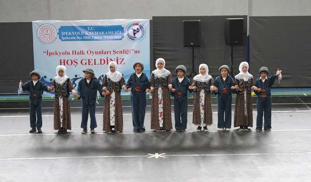 Van'da halkoyunları şenliği düzenlendi