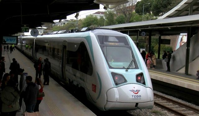 324 yolcu kapasiteli ilk Milli Elektrikli Tren, görücüye çıktı