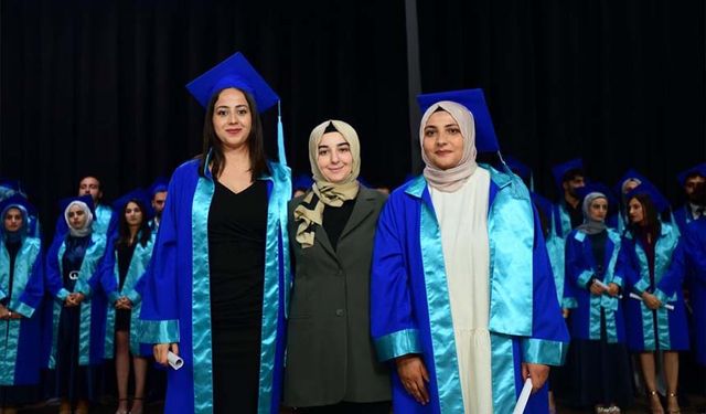 Van YYÜ Eczacılık Fakültesi 6. dönem mezunlarını uğurladı
