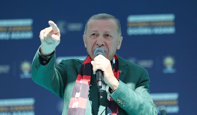 Erdoğan Van mitinginde halka seslendi: Van, gıpta ile takip edilen bir şehir oldu
