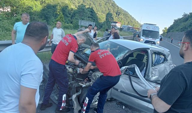 Bayram sabahı kaza yapan çifti ölüm ayırdı