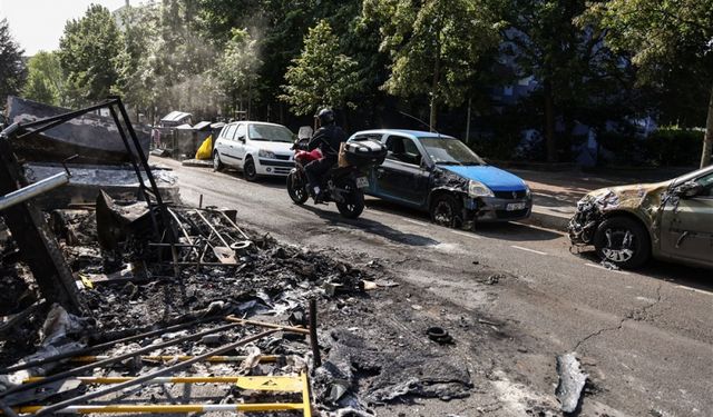 Fransa'da polise karşı protesto