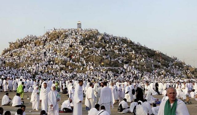 Hacı adaylarının Arafat yolculuğu başlıyor