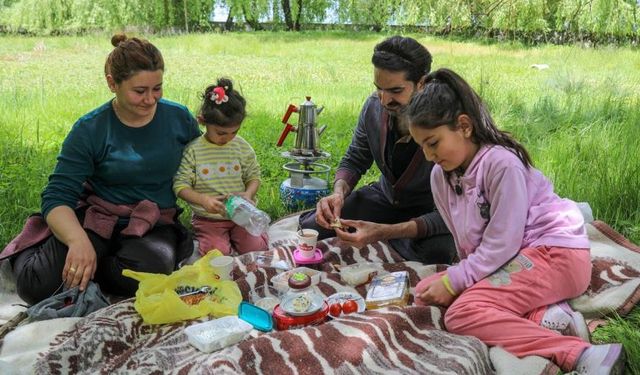 Van'da 'Dünya Kahvaltı Günü' etkinliği