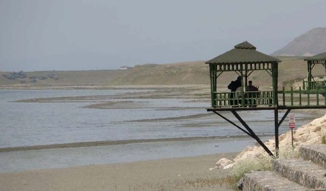 Yağışlar, kuraklıktan etkilenen Van Gölü Havzası için umut oldu