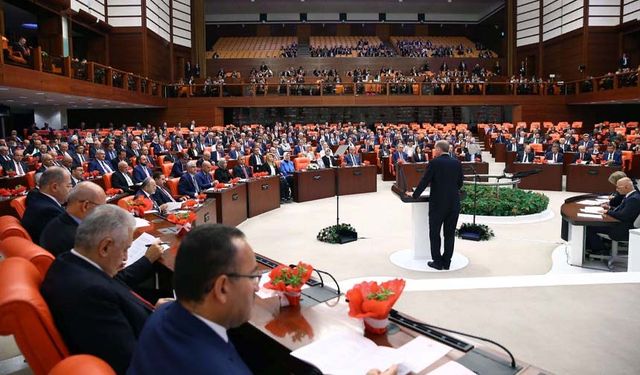 Emekli ve memur maaşlarına düzenleme! Yasa Meclis'e geliyor