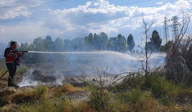 Van'da hidroelektrik santrali arazisinde korkutan yangın