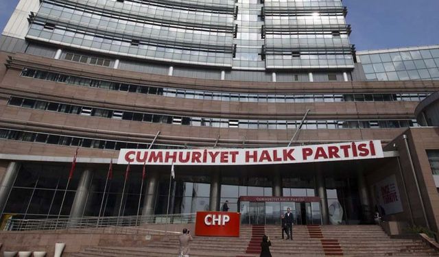 CHP Merkez Yönetim Kurulu'nun tüm üyeleri istifa etti