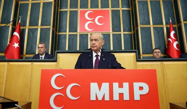 Devlet Bahçeli'den Cumhuriyet'in yüzüncü yılında 100 il 1000 ilçe mesajı