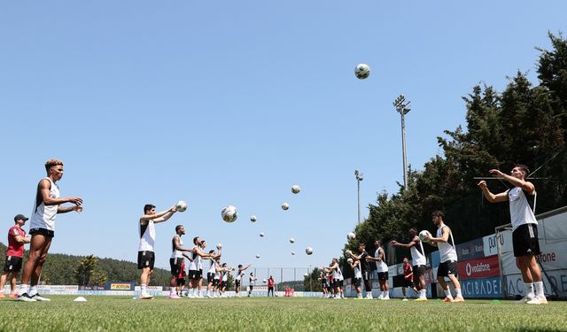 Beşiktaş, yeni sezon hazırlıklarını sürdürüyor