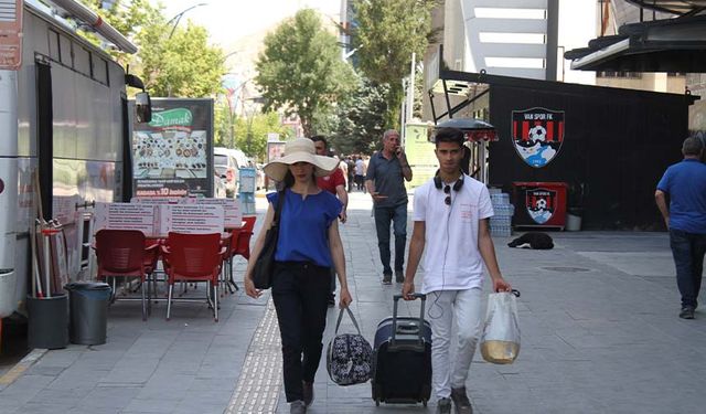 Van’da İranlı turist yoğunluğu