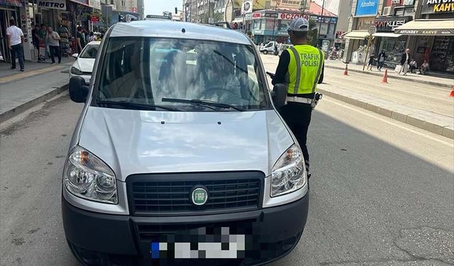 Van'da 12 araç trafikten menedildi