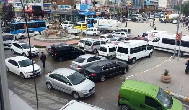 Van'da, trafiğe kayıtlı araç sayısı belli oldu! İnsandan çok araç var