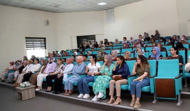 Vanlı kadınlara ‘Sıfır Atık ve İklim Değişikliği’ semineri verildi