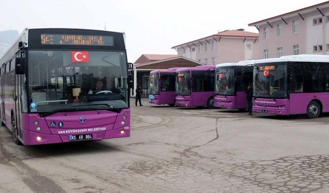 Muradiye’de yeni otobüs seferleri başladı