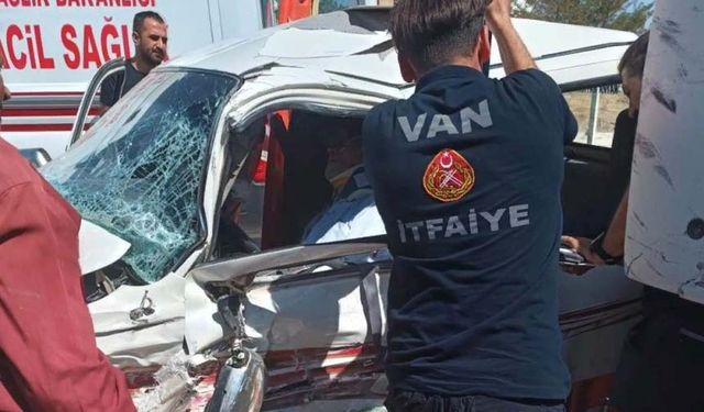 Van’da trafik kazası: 2 yaralı