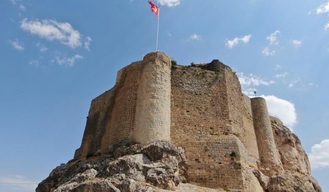 Harput Kalesi restore ediliyor