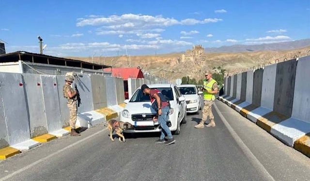 Van’da “Huzurlu Sokaklar Uygulaması” yapıldı