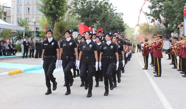 30 Ağustos Van'da coşkuyla kutlandı