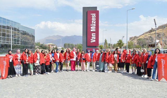 Kahramanmaraşlı gençler Van'ı keşfetti