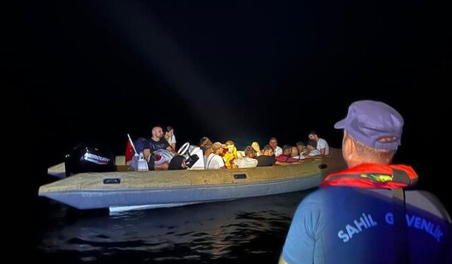 Muğla açıklarında 19 düzensiz göçmen ekipler tarafından engellendi