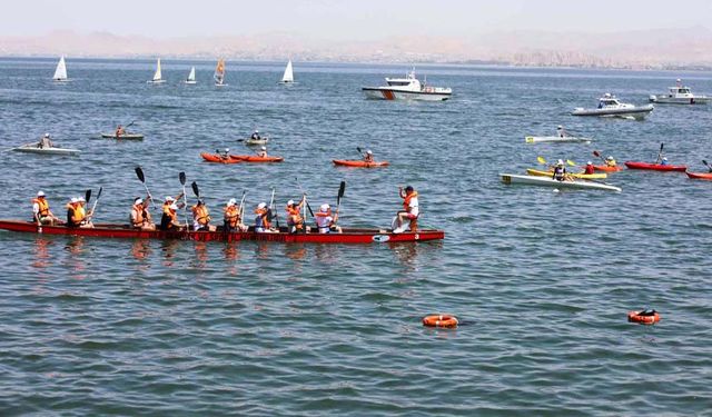 11. Van Denizi Edremit Su Sporları Festivali başlıyor