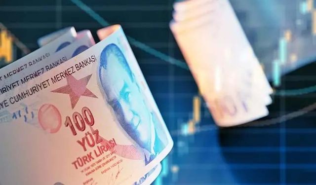 Türk Lirası oyuna geri döndü! Dolar için yeni tahmin